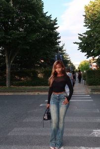 Low Rise Jeans 